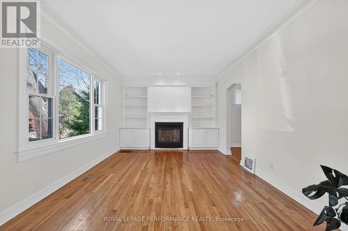 318 Duncairn Avenue, Ottawa, ON - Indoor Photo Showing Living Room With Fireplace
