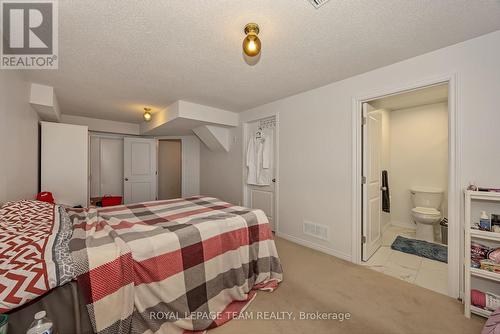 323 Freedom Private, Ottawa, ON - Indoor Photo Showing Bedroom