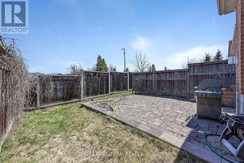323 Freedom Private, Ottawa, ON - Outdoor