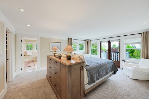 12 Briar Pl, Victoria, BC 