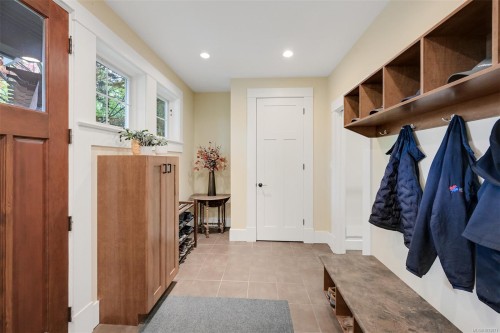 12 Briar Pl, Victoria, BC 