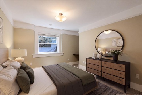 12 Briar Pl, Victoria, BC 