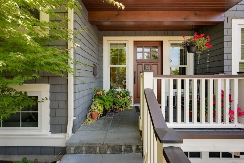 12 Briar Pl, Victoria, BC 