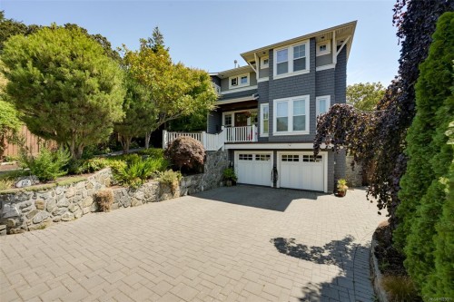 12 Briar Pl, Victoria, BC 