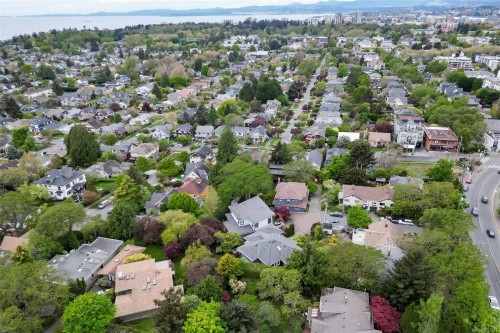 12 Briar Pl, Victoria, BC 