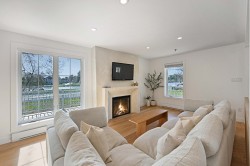Salon - 