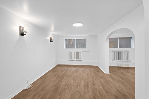 Salon - 11-5031 Rue Sherbrooke O., Montréal (Côte-Des-Neiges/Notre-Dame-De-Grâce), QC - Indoor Photo Showing Other Room