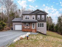 319 Savoy Avenue Lucasville, NS B4B 0W3