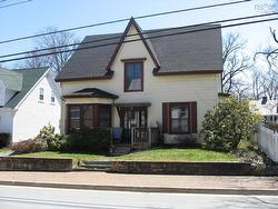 99 Main Street Liverpool, NS B0T 1K0
