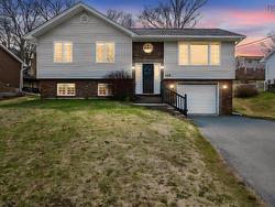 438 Colby Drive Dartmouth, NS B2V 2K6