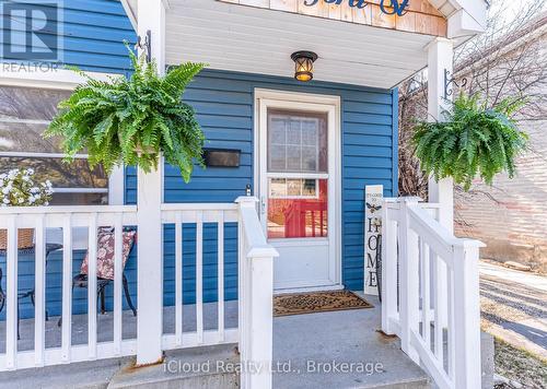 17 Oxford Street, Cambridge, ON - Outdoor