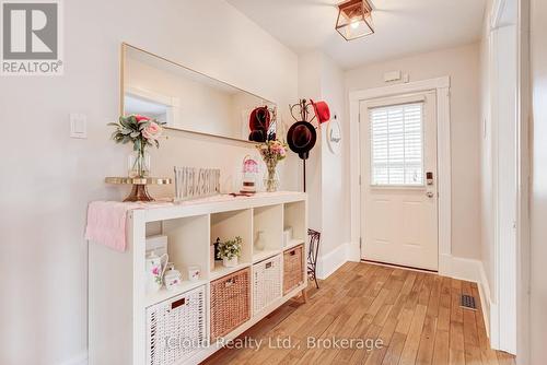 17 Oxford Street, Cambridge, ON - Indoor Photo Showing Other Room