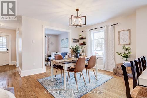 17 Oxford Street, Cambridge, ON - Indoor Photo Showing Dining Room