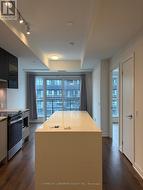 814 - 405 DUNDAS STREET W Oakville, ON L6M 4P9