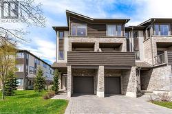 2060 MEADOWGATE Boulevard  London, ON N6M 0H5