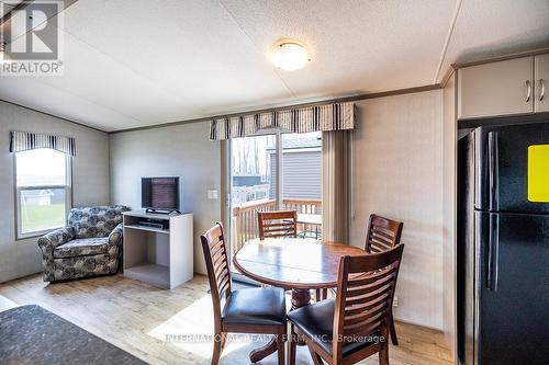 1235 Villiers Line - 34 Glen Abbey, Otonabee-South Monaghan, ON - Indoor Photo Showing Dining Room