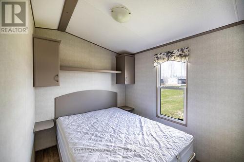 1235 Villiers Line - 34 Glen Abbey, Otonabee-South Monaghan, ON - Indoor Photo Showing Bedroom