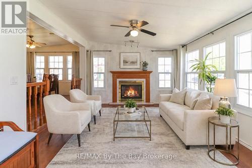 6 PACIFIC AVENUE  Wasaga Beach, ON L9Z 3A8