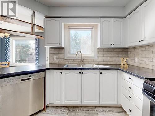 39 Etherington Crescent, Barrie, ON - Indoor Photo Showing Kitchen With Double Sink