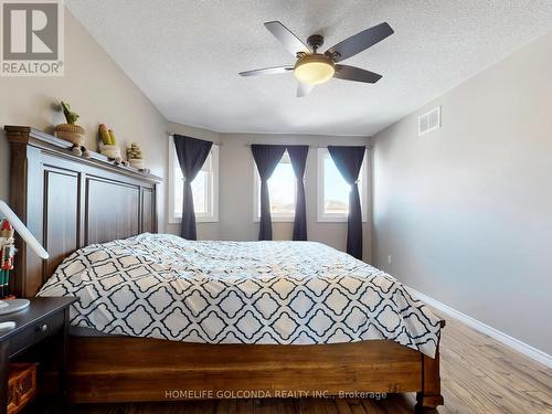 39 Etherington Crescent, Barrie, ON - Indoor Photo Showing Bedroom