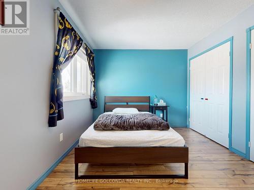 39 Etherington Crescent, Barrie, ON - Indoor Photo Showing Bedroom
