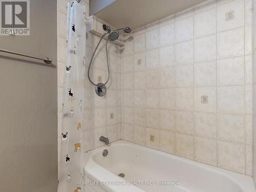 39 Etherington Crescent, Barrie, ON - Indoor Photo Showing Bathroom