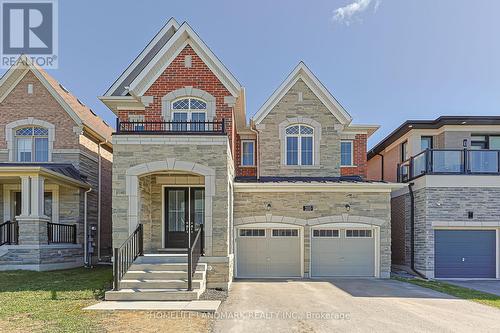 205 CONKLIN CRESCENT  Aurora, ON L4G 0Z2