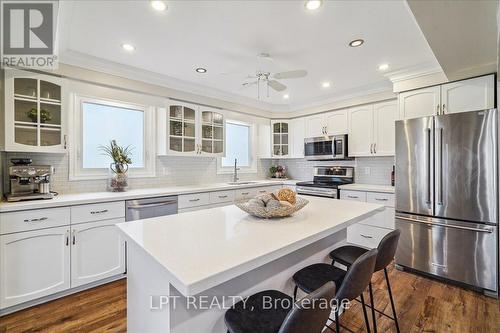 26 Wright Crescent S, Caledon, ON - Indoor Photo Showing Kitchen With Upgraded Kitchen