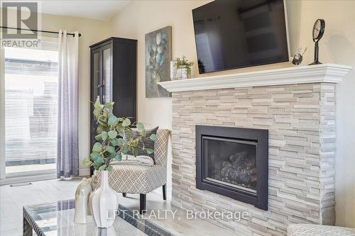 26 Wright Crescent S, Caledon, ON - Indoor Photo Showing Living Room With Fireplace