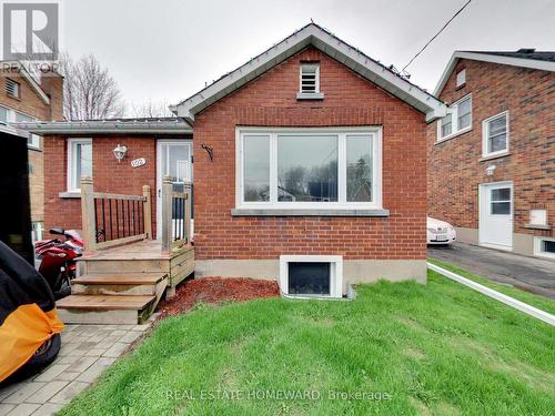 102 CENTRAL PARK BOULEVARD N  Oshawa, ON L1G 5Y5
