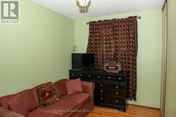 Bedroom 1 - 