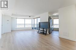 1508 - 151 VILLAGE GREEN SQUARE Toronto, ON M1S 0K5