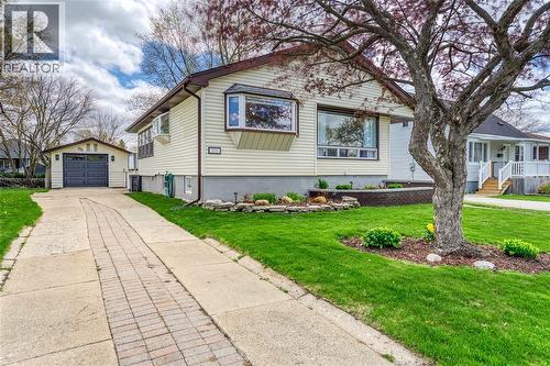 711 MIGHIGAN AVENUE  Point Edward, ON N7V 1G7
