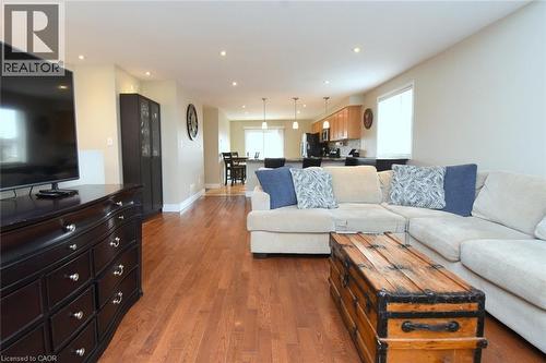 21 Glengary Crescent, Caledonia, ON - Indoor Photo Showing Living Room