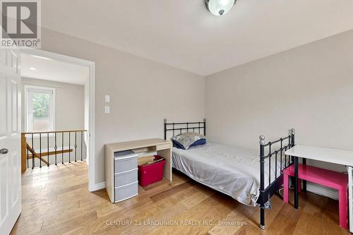 329 Atha Avenue, Richmond Hill, ON - Indoor Photo Showing Bedroom