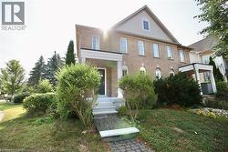 625 EASTBRIDGE Boulevard Waterloo, ON N2K 4C3