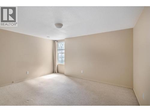 2325 Silver Place Unit# 24 Lot# 24, Kelowna, BC - Indoor Photo Showing Other Room