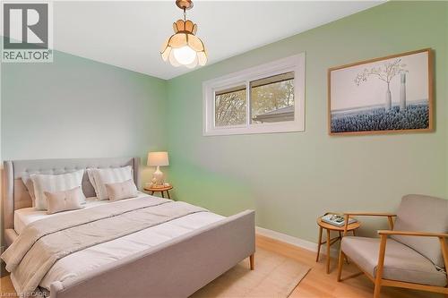 58 Avenue Road, Cambridge, ON - Indoor Photo Showing Bedroom