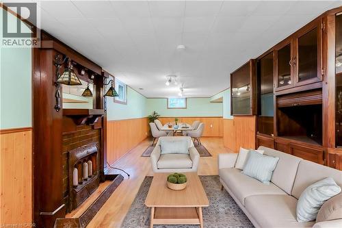 58 Avenue Road, Cambridge, ON - Indoor Photo Showing Living Room