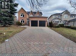 15 MARY ELIZABETH CRESCENT Markham, ON L3R 9M2