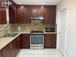 93 THORNBUSH BOULEVARD Brampton, ON L7A 4J9