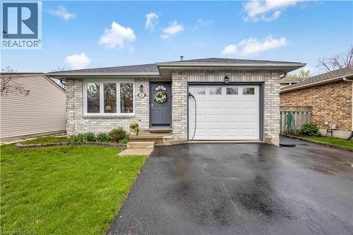 57 COXWELL Crescent  Brantford, ON N3P 1P5