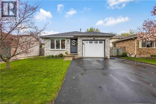 57 COXWELL Crescent  Brantford, ON N3P 1P5