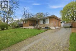 13 MACKAY Avenue Simcoe, ON N3Y 1C9