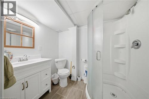 13 Mackay Avenue, Simcoe, ON - Indoor Photo Showing Bathroom