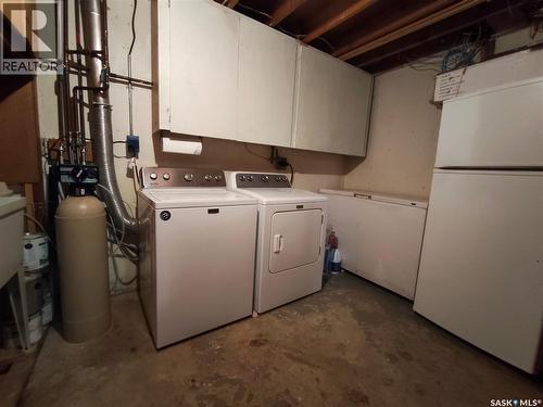 1113 Jubilee Drive, Swift Current, SK - Indoor Photo Showing Laundry Room