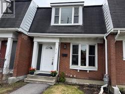 912 DYNES ROAD S Ottawa, ON K2C 0G8