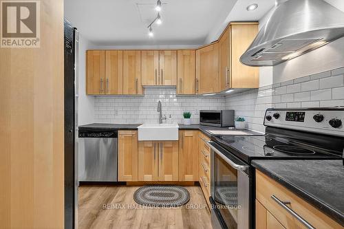 912 Dynes Road, Ottawa, ON - Indoor Photo Showing Kitchen