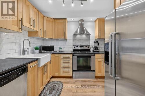 912 Dynes Road, Ottawa, ON - Indoor Photo Showing Kitchen