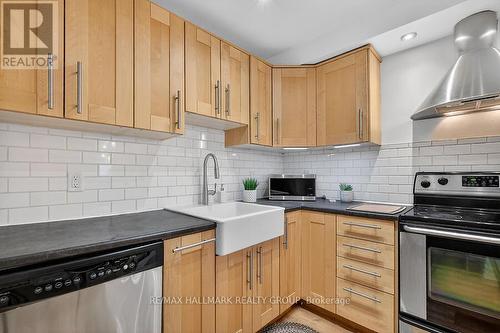 912 Dynes Road, Ottawa, ON - Indoor Photo Showing Kitchen